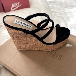 Brand New Steve Madden Summer Black Suede Sandal